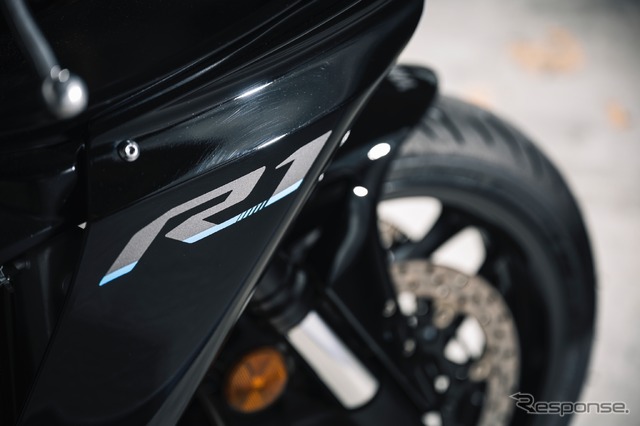 ブリヂストン「BATTLAX HYPERSPORT S22」