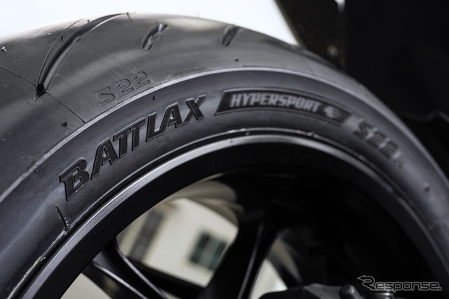 ブリヂストン「BATTLAX HYPERSPORT S22」