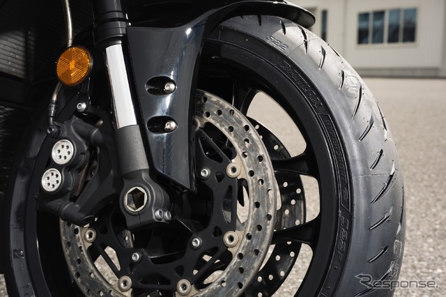 ブリヂストン「BATTLAX HYPERSPORT S22」