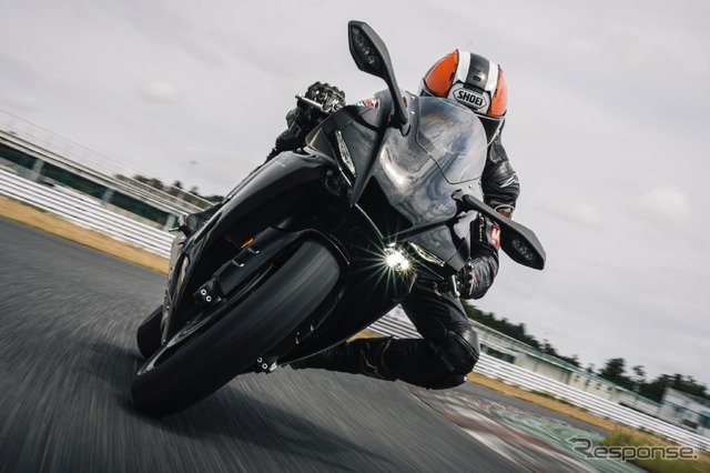 ブリヂストン「BATTLAX HYPERSPORT S22」