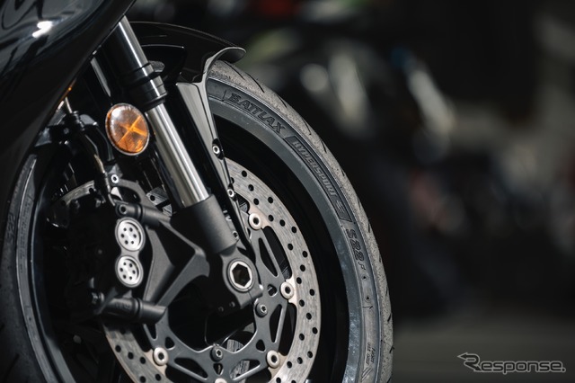 ブリヂストン「BATTLAX HYPERSPORT S22」