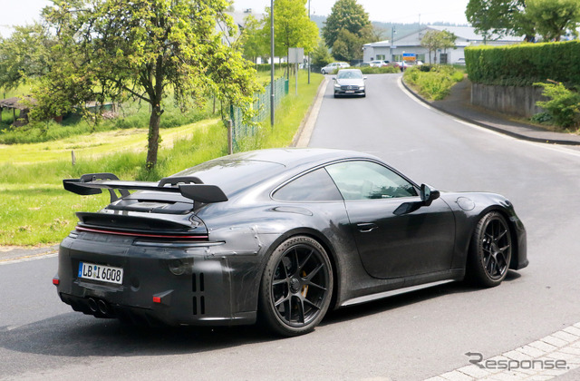 ポルシェ 911 GT3 改良新型プロトタイプ(スクープ写真)