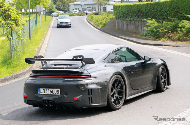 ポルシェ 911 GT3 改良新型プロトタイプ(スクープ写真)