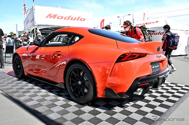 GRスープラPlasma Orange 100 Edition
