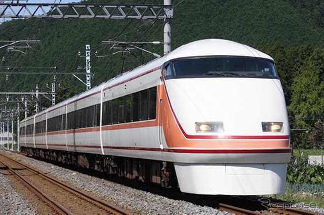 特急では予約日を含む7日以内、乗車日7日前以降の予約では所定発車時刻の15分前までに全区間運休した場合、ネット予約者へメールで通知される。
