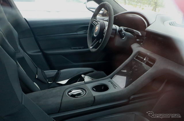 ポルシェ タイカン 改良新型プロトタイプ(スクープ写真)