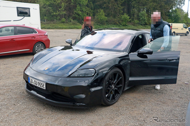 ポルシェ タイカン 改良新型プロトタイプ(スクープ写真)