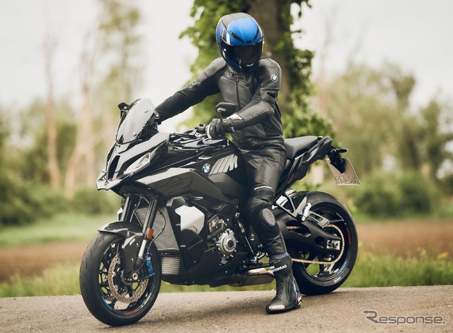 BMW M 1000 XR のプロトタイプ