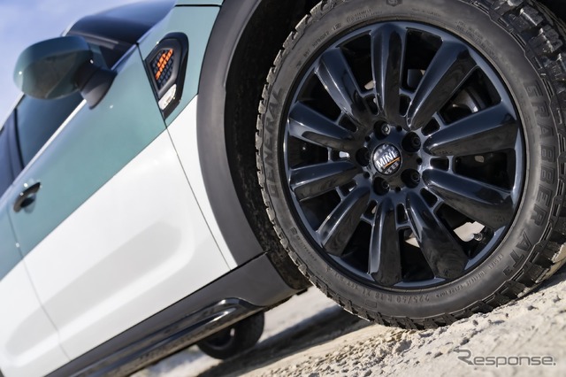 MINI カントリーマン(クロスオーバー)の「アンチャーテッド・エディション」