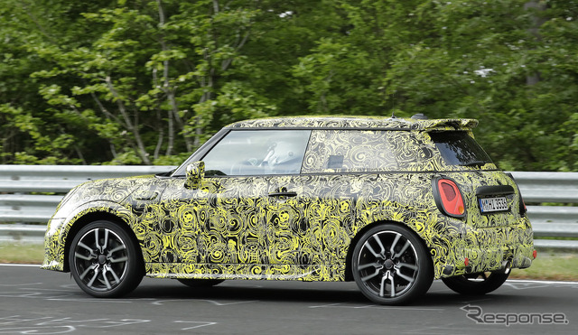 MINI クーパー S 次期型プロトタイプ(スクープ写真)