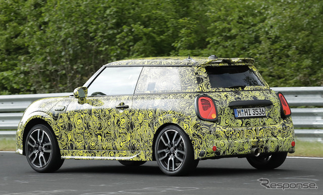 MINI クーパー S 次期型プロトタイプ(スクープ写真)