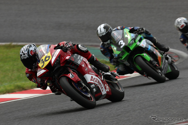2番手タイムのAstemo Honda Dream SI Racing