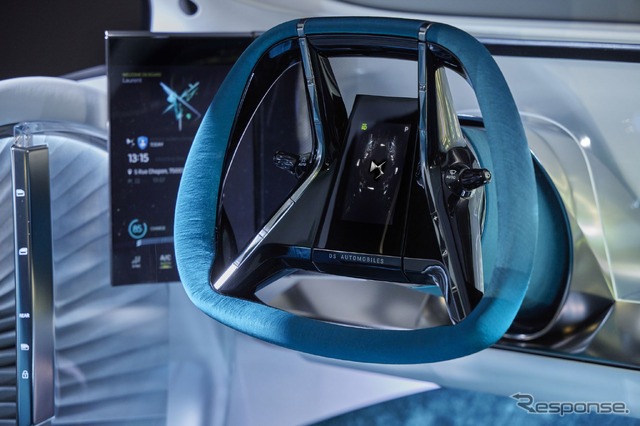 DSの次世代車のインテリアを提示した「M.i.21」