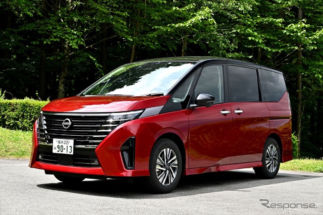 日産 セレナ LUXION