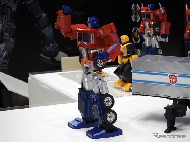Robosen、シグネチャーオプティマスプライム(東京おもちゃショー2023)