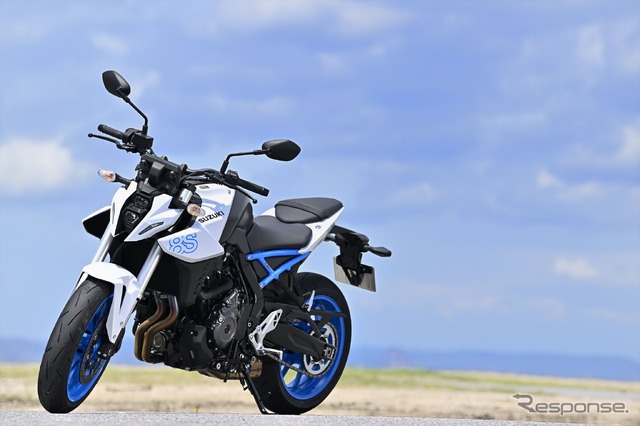 スズキ GSX-8S