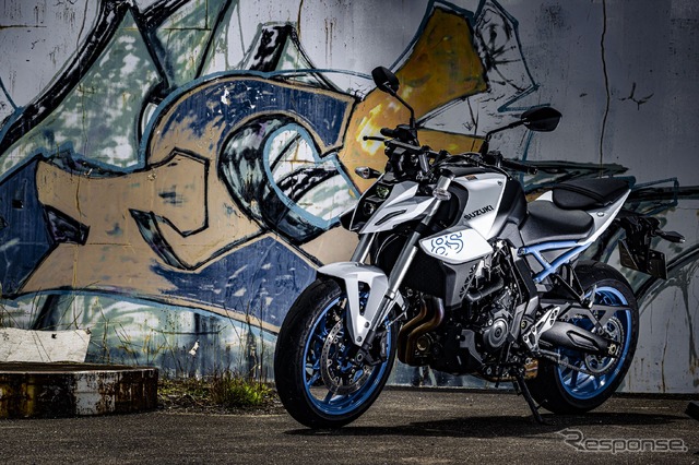 スズキ GSX-8S