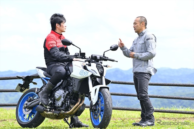スズキ GSX-8Sと伊丹孝裕と小川勤