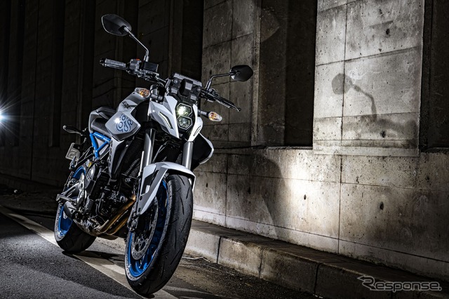 スズキ GSX-8S