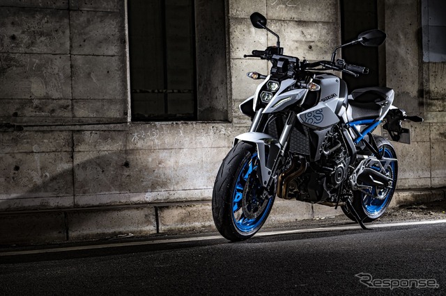 スズキ GSX-8S
