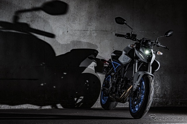 スズキ GSX-8S