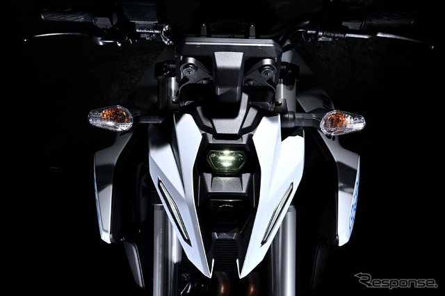 スズキ GSX-8S