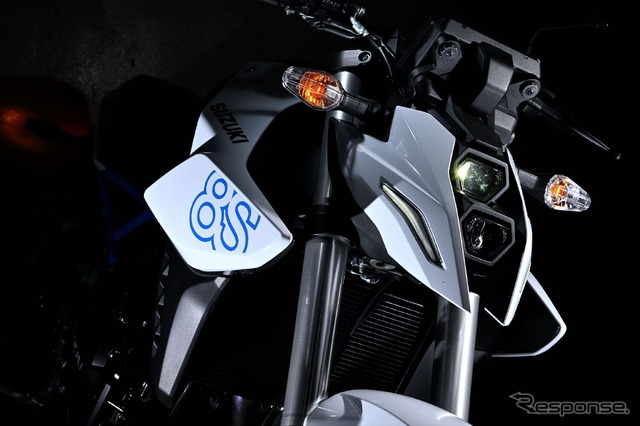 スズキ GSX-8S