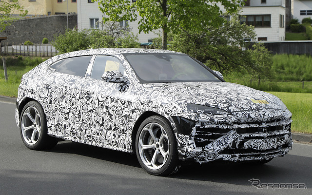 ランボルギーニ ウルス PHEV プロトタイプ(スクープ写真)