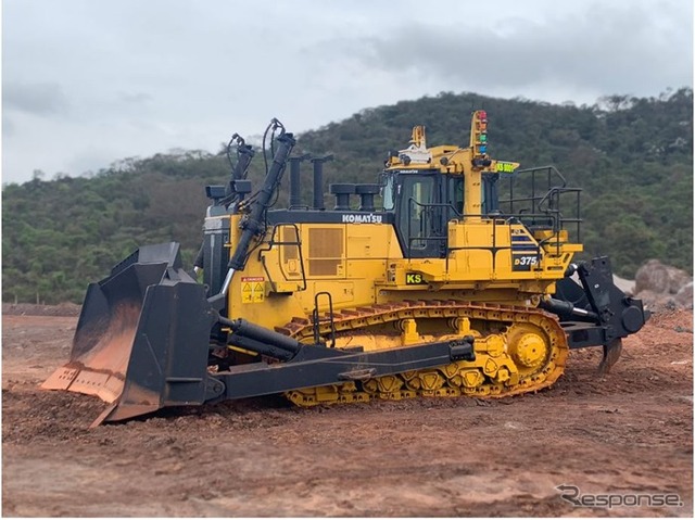 ブラジルのMinas-Rio鉄鉱山で遠隔稼働するブルドーザーD375Ai-8
