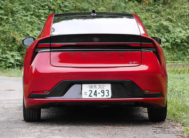 トヨタ プリウス Z FWD
