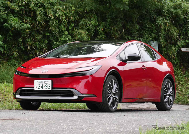 トヨタ プリウス Z FWD