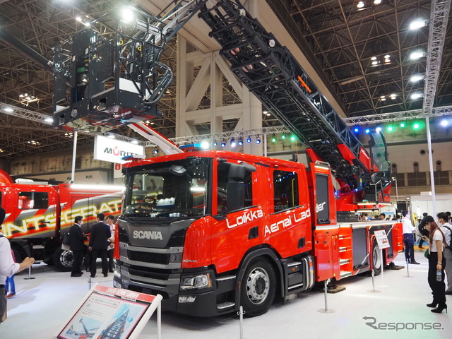 EN規格対応先端屈折式はしご付消防自動車 Loikka Aerial Ladder(東京国際消防防災展2023)