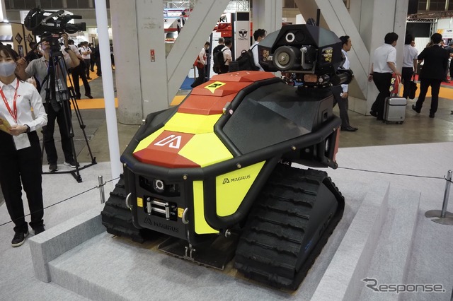 多目的消防戦術ロボットWolf R1(東京国際消防防災展2023)