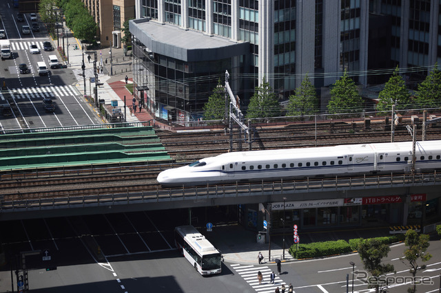 新幹線のN700シリーズ（写真はJR東海車）