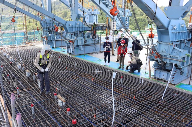 けんせつ探検隊2022夏休みシリーズ:新名神高速道路 大戸川橋他2橋(PC上部工)工事現場