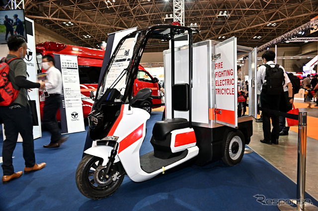 トーハツの3輪EV消防バイク、颯(東京国際消防防災展2023)