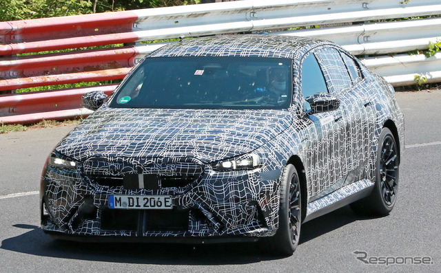 BMW M5 次期型プロトタイプ(スクープ写真)