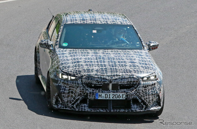 BMW M5 次期型プロトタイプ(スクープ写真)