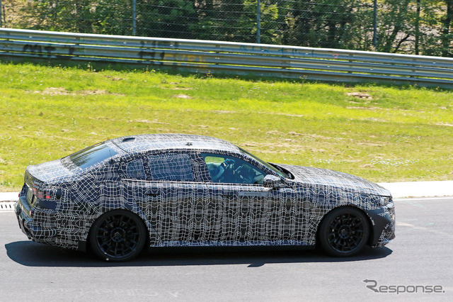 BMW M5 次期型プロトタイプ(スクープ写真)