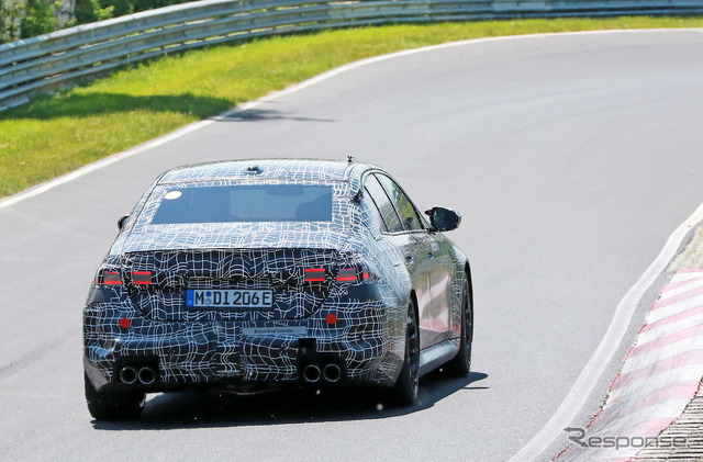 BMW M5 次期型プロトタイプ(スクープ写真)