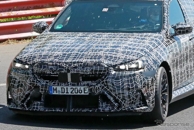 BMW M5 次期型プロトタイプ(スクープ写真)