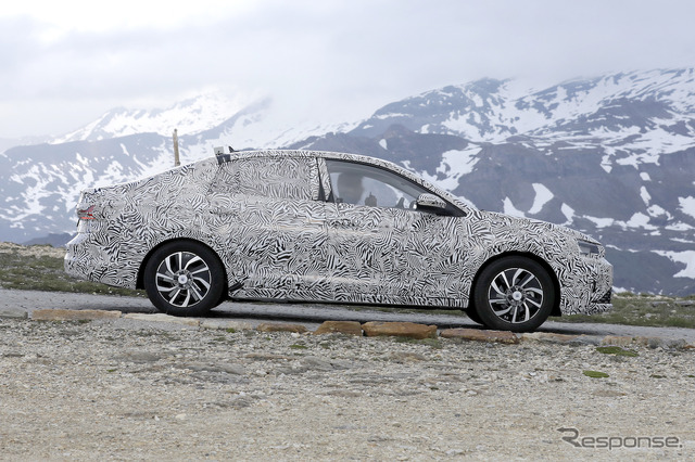 VW ジェッタ 次期型プロトタイプ(スクープ写真)