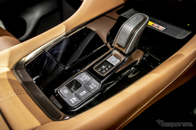 トヨタ ヴェルファイア Z Premier 2.4Lターボ