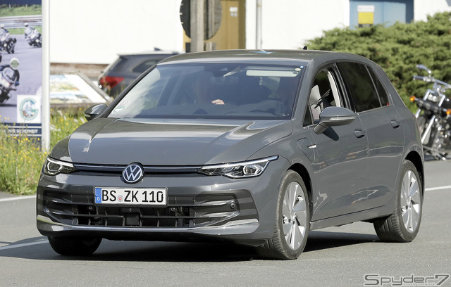 VW ゴルフ 改良新型プロトタイプ スクープ写真