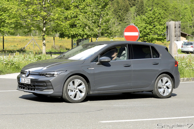 VW ゴルフ 改良新型プロトタイプ スクープ写真