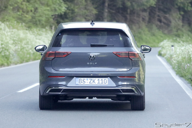 VW ゴルフ 改良新型プロトタイプ スクープ写真