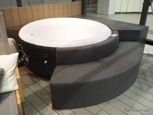 カヤバのキャンピングトレーラー(東京トレーラーハウスショー)