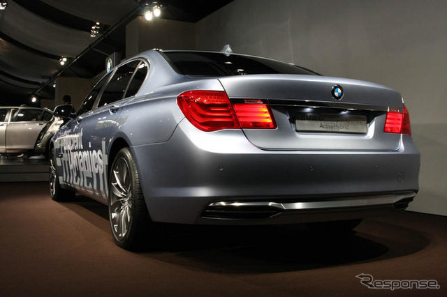 【BMW 7シリーズ 新型発表】写真蔵…BMW初のハイブリッド
