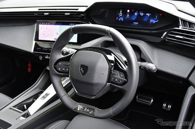 プジョー 408 GT(1.2リットルターボ)