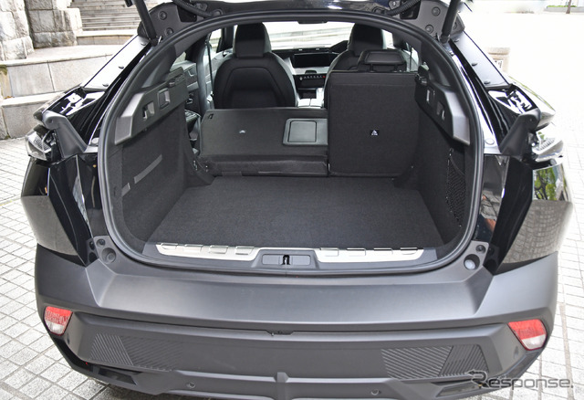 プジョー 408 GT(1.2リットルターボ)